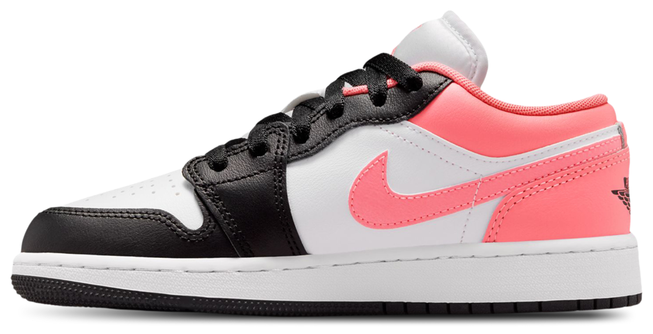 Jordan 1 Low Image 4 of 8. Tap to open photo gallery.