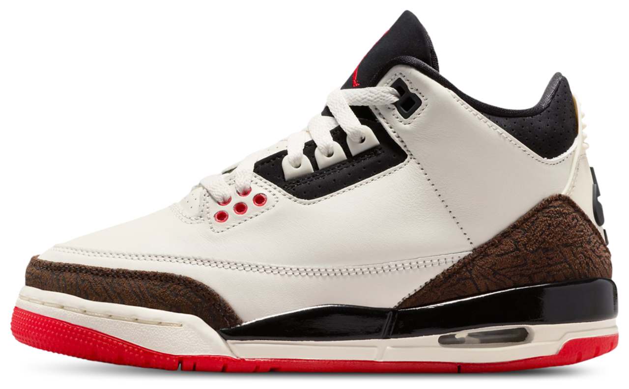 Jordan Jordan 3 Retro Image 4 of 11. Tap to open photo gallery.
