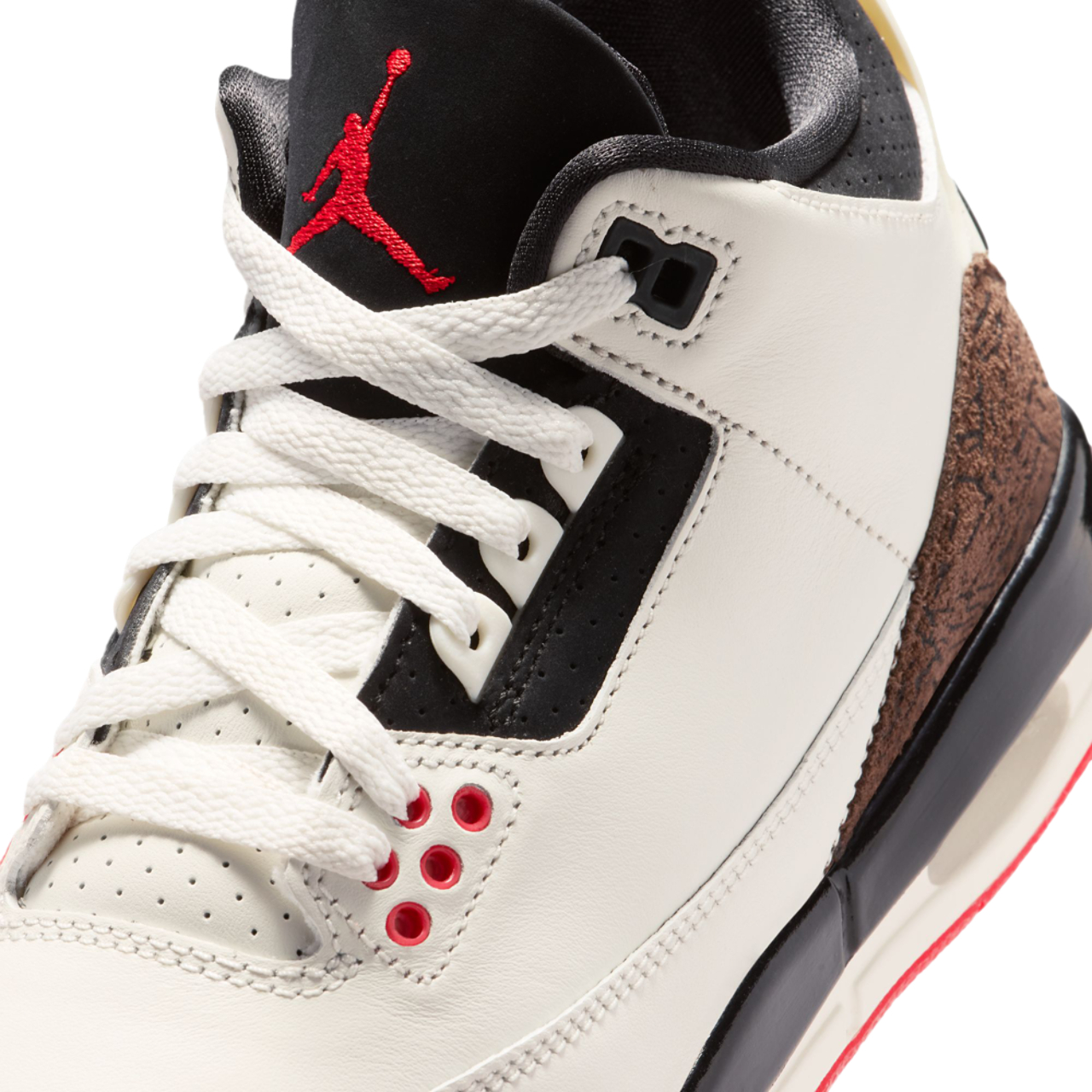 Jordan Jordan 3 Retro Image 8 of 11. Tap to open photo gallery.