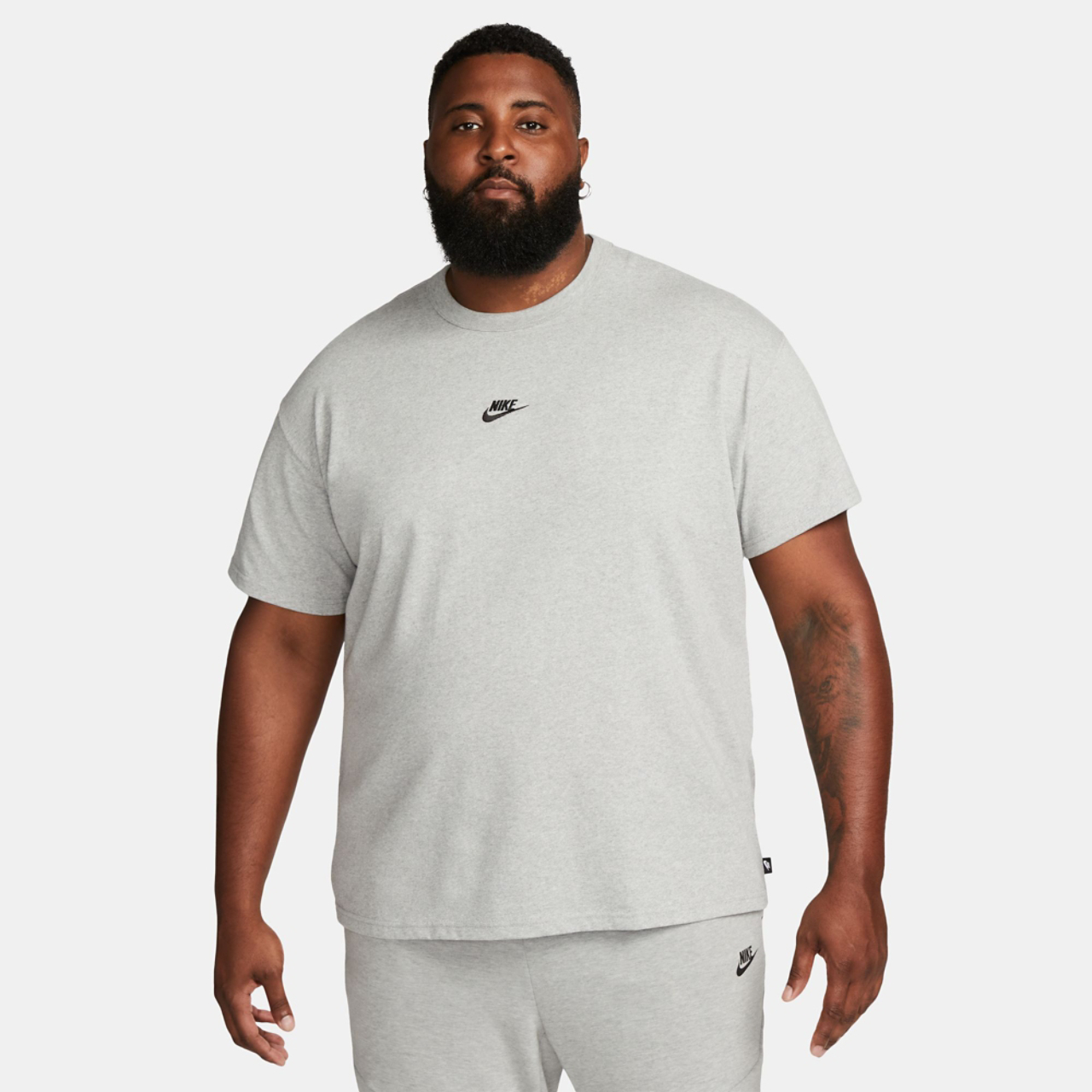 Nike Sportswear Premium Essentials Image 1 of 3. Tap to open photo gallery.