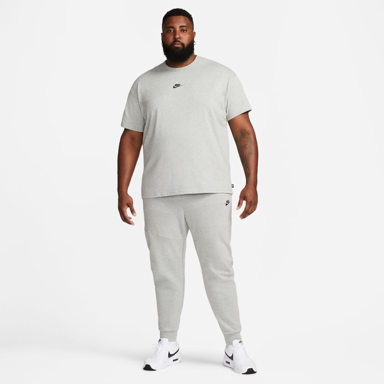 Nike Sportswear Premium Essentials Image 2 of 3. Tap to open photo gallery.
