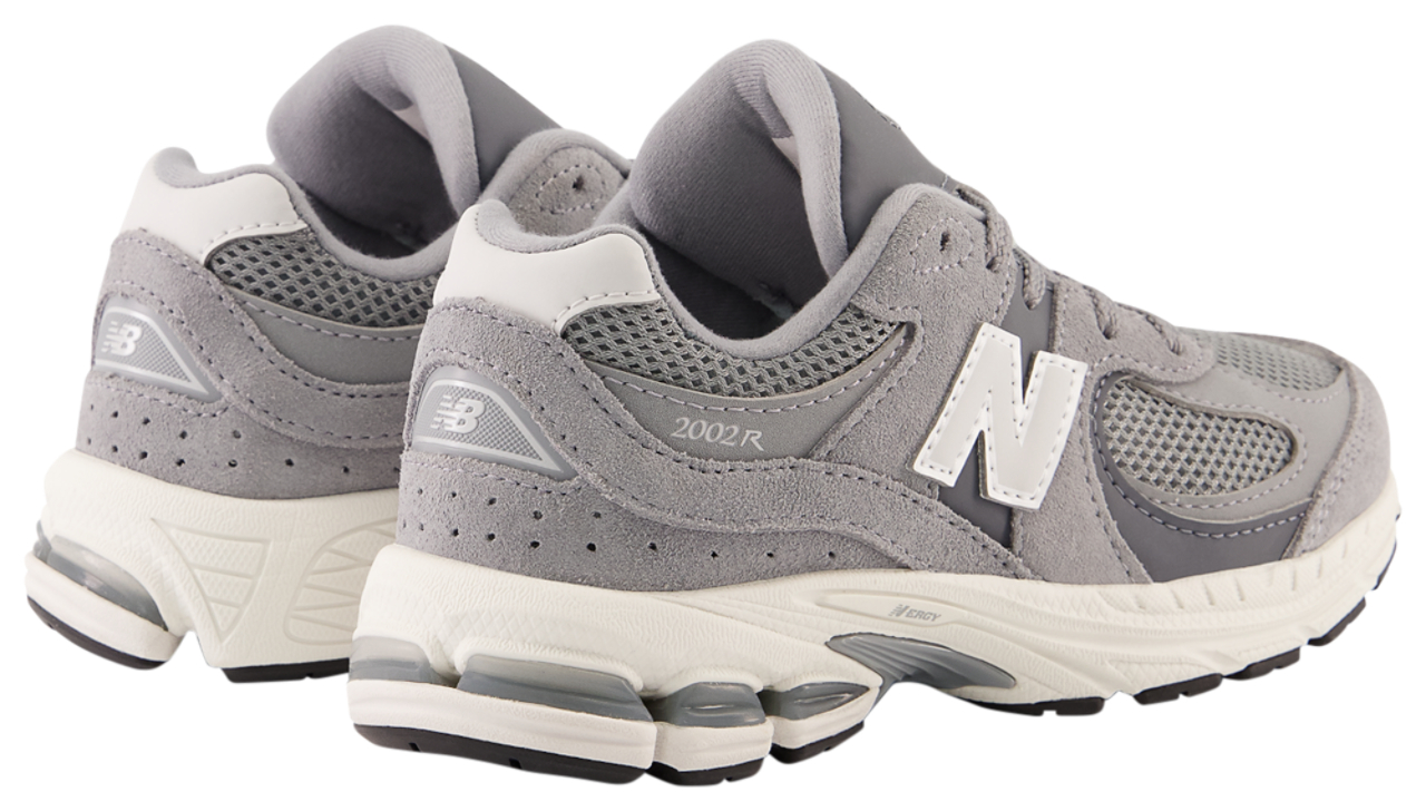 n s•*¨*•.¸♬︎ Nike Shox NZ Women's Shoes Light Bone/Sail/Light Iron Ore