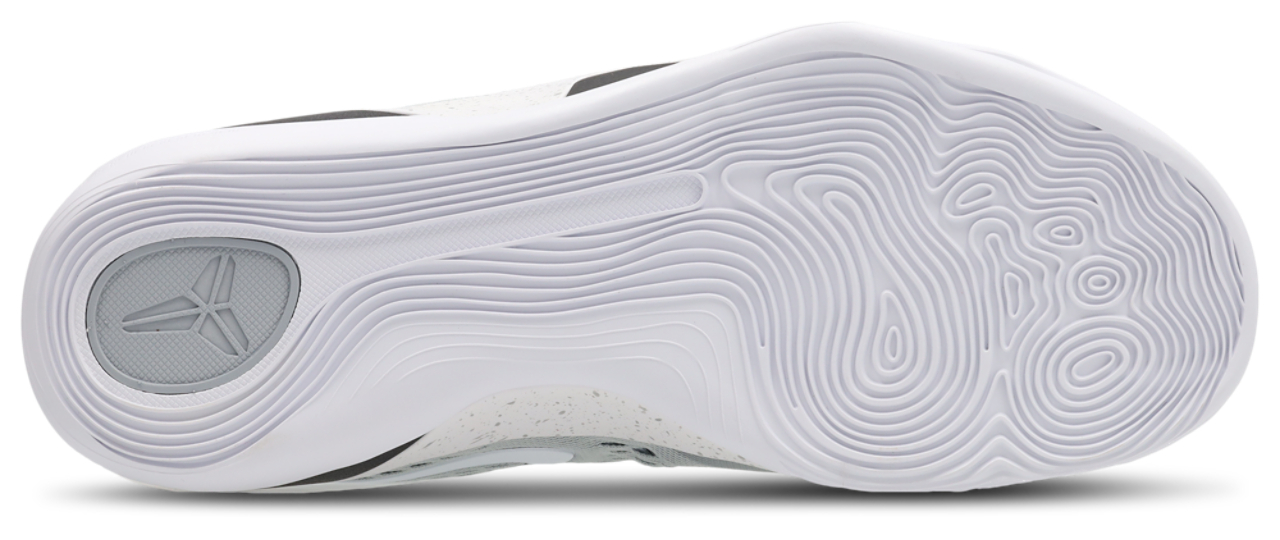 Nike Kobe 9 Protro Image 6 of 7. Tap to open photo gallery.
