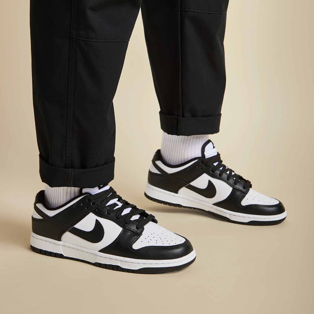 Nike Dunk Low Bild 3 von 8. Antippen, um die Fotogalerie zu öffnen.