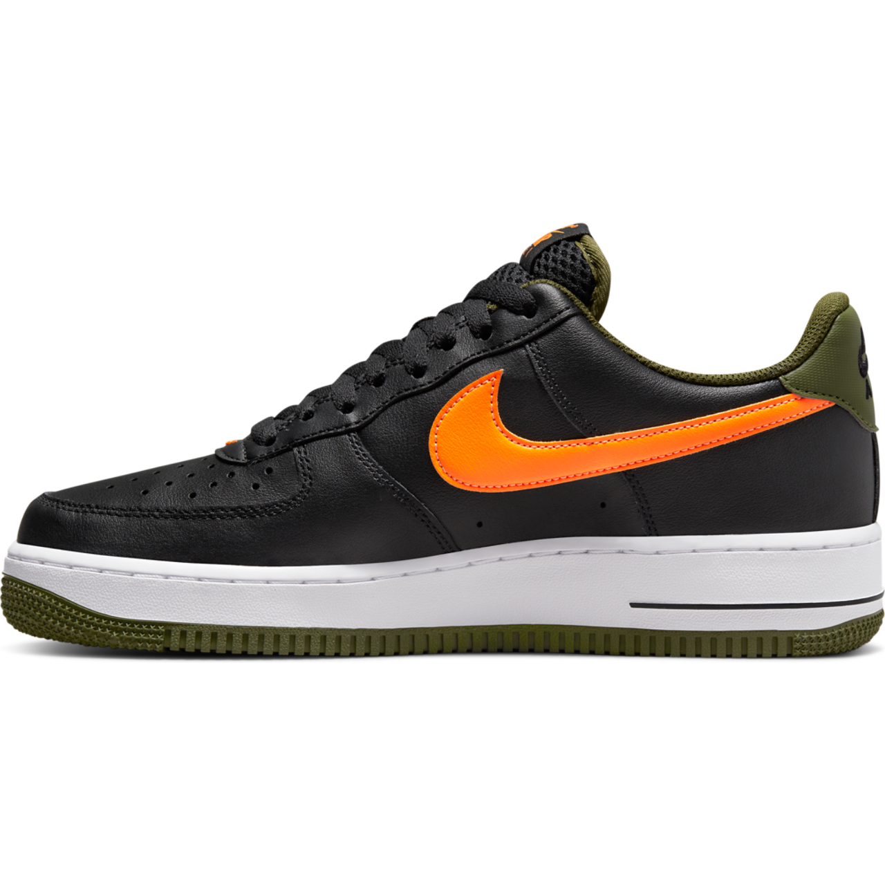 Nike Air Force 1 Low Image 4 of 6. Tap to open photo gallery.