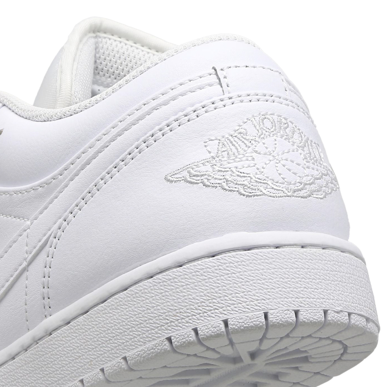 Jordan 1 Low Image 7 of 8. Tap to open photo gallery.