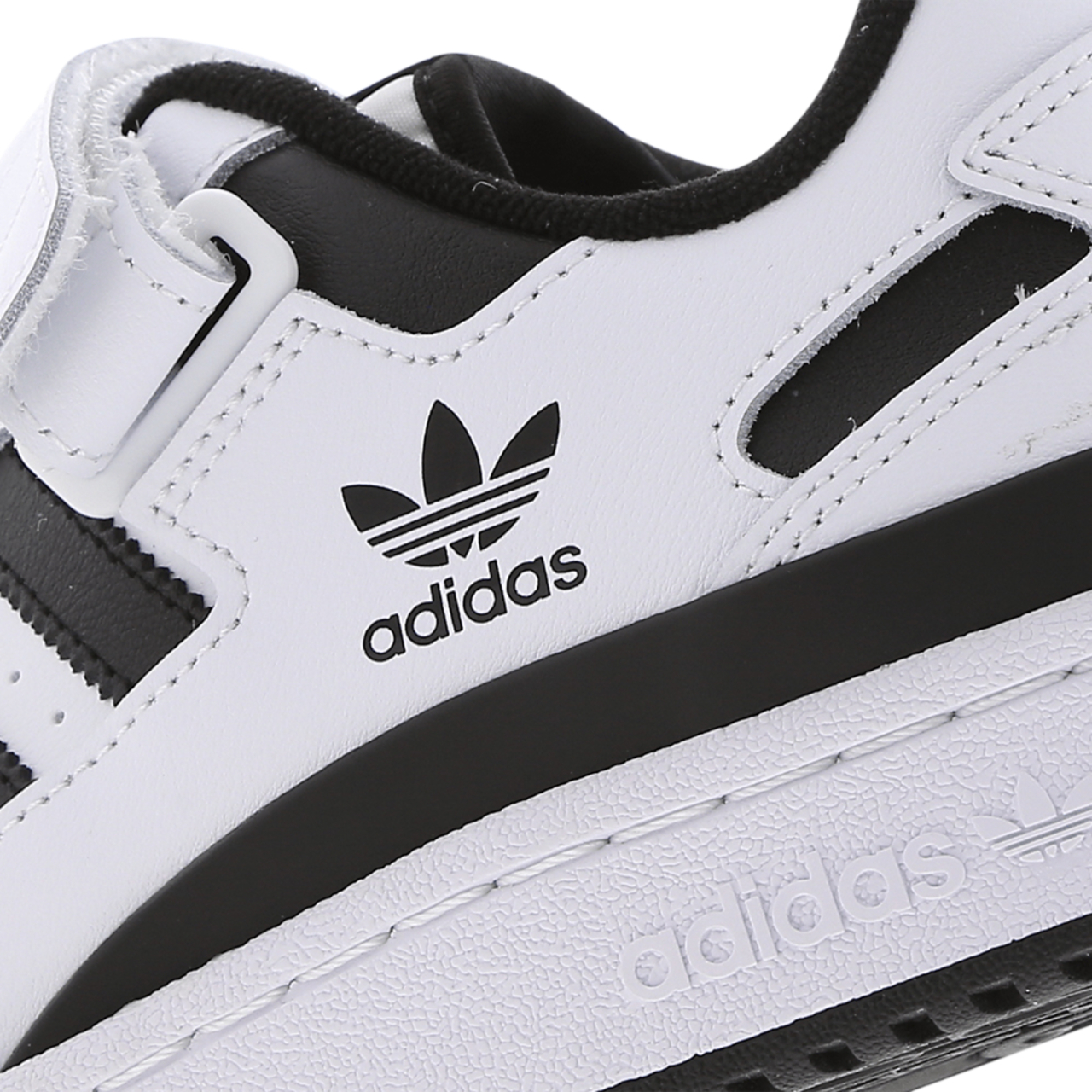 adidas Forum Low Image 7 of 8. Tap to open photo gallery.