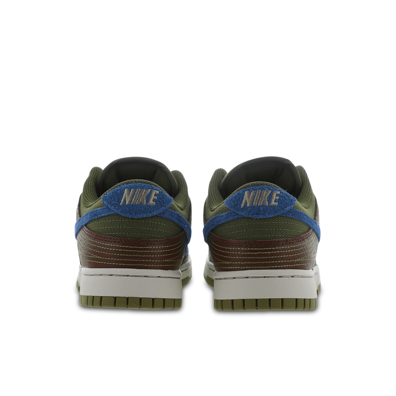 Nike Dunk Image 3 of 7. Tap to open photo gallery.