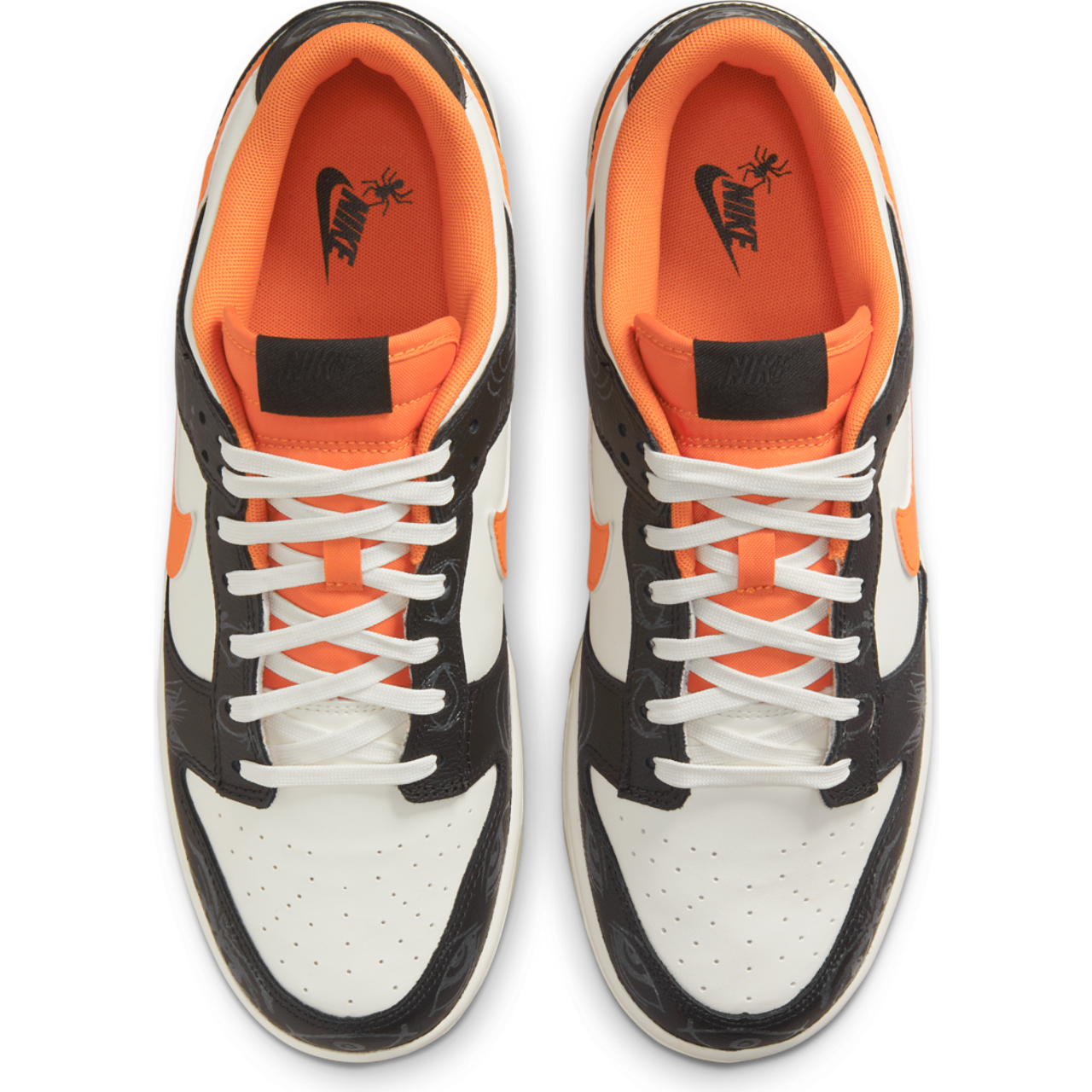 Nike Dunk Low Image 5 of 6. Tap to open photo gallery.