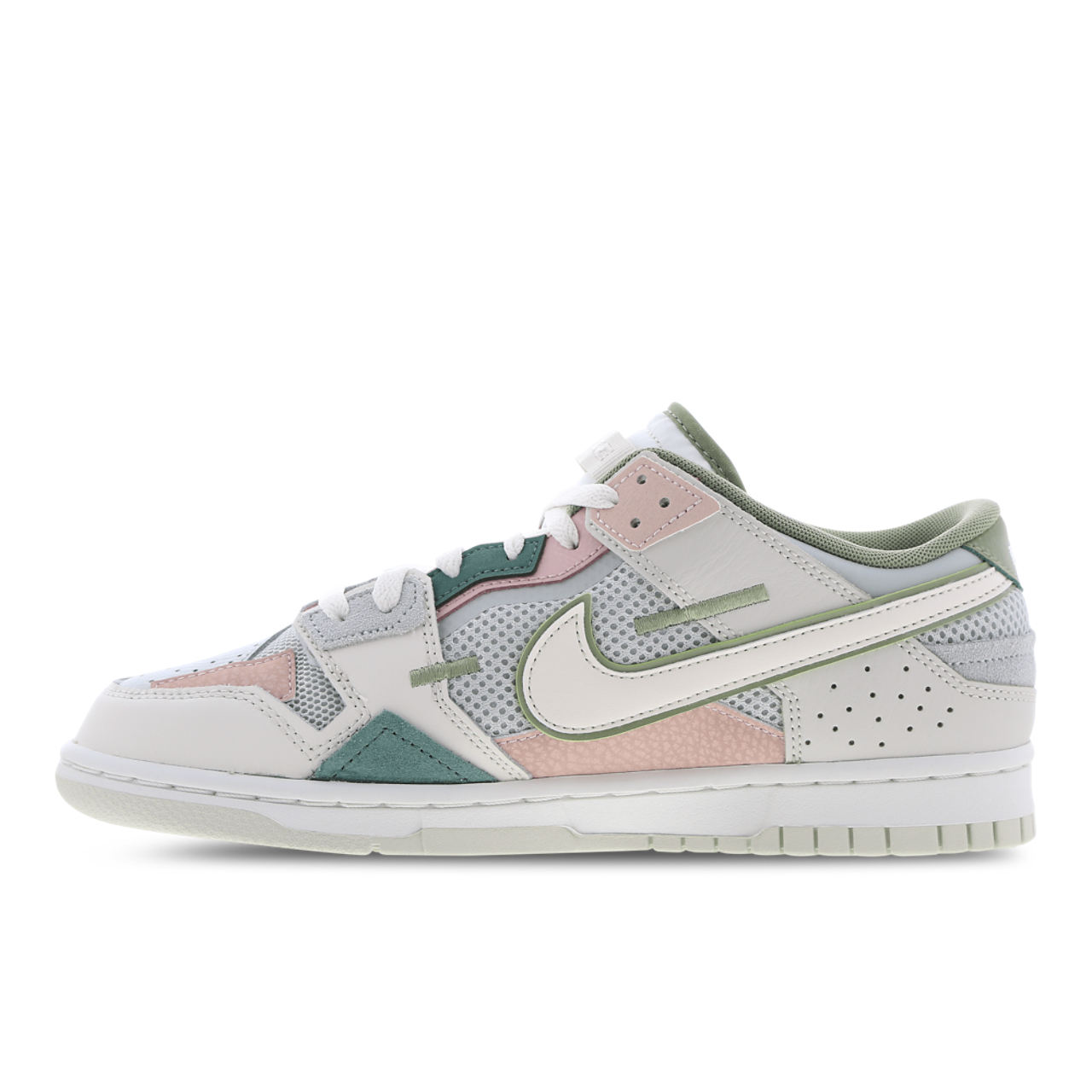 Nike Dunk Scrap Image 4 of 7. Tap to open photo gallery.