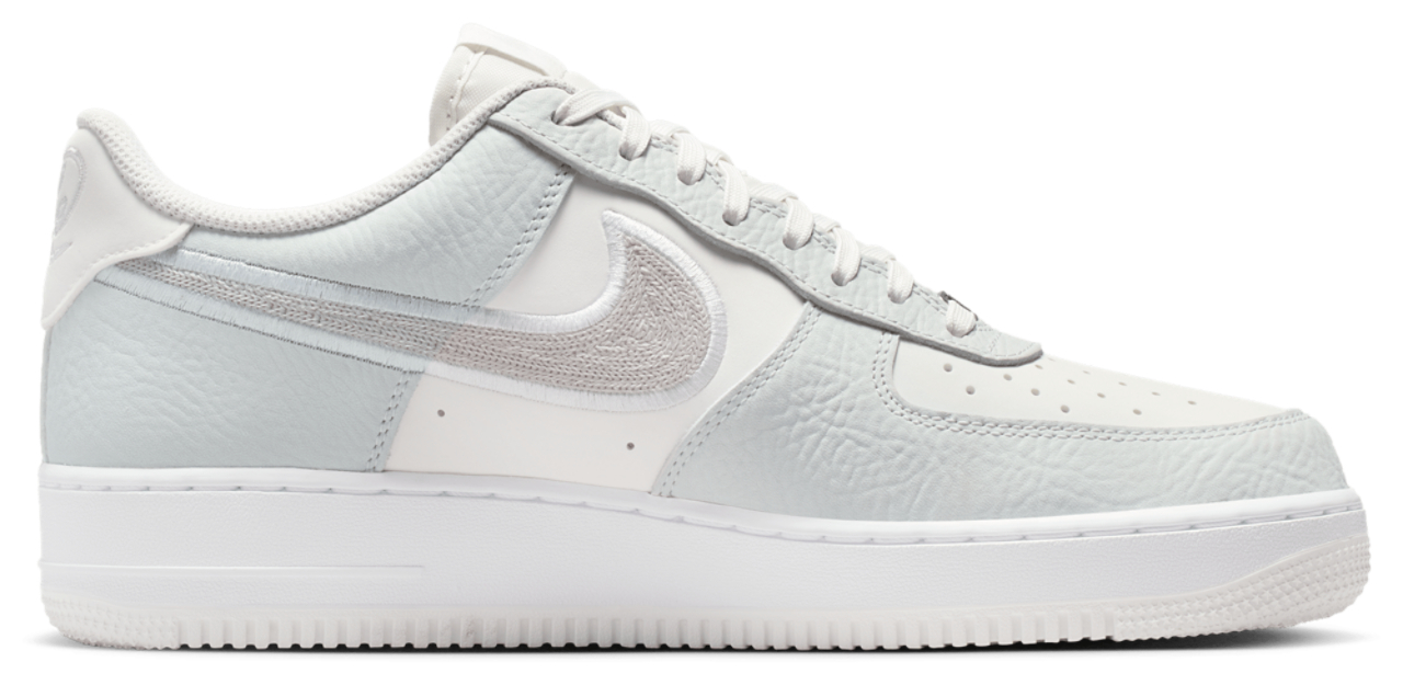 Nike Air Force 1 Low Image 1 sur 6. Appuyez pour ouvrir la galerie de photos.