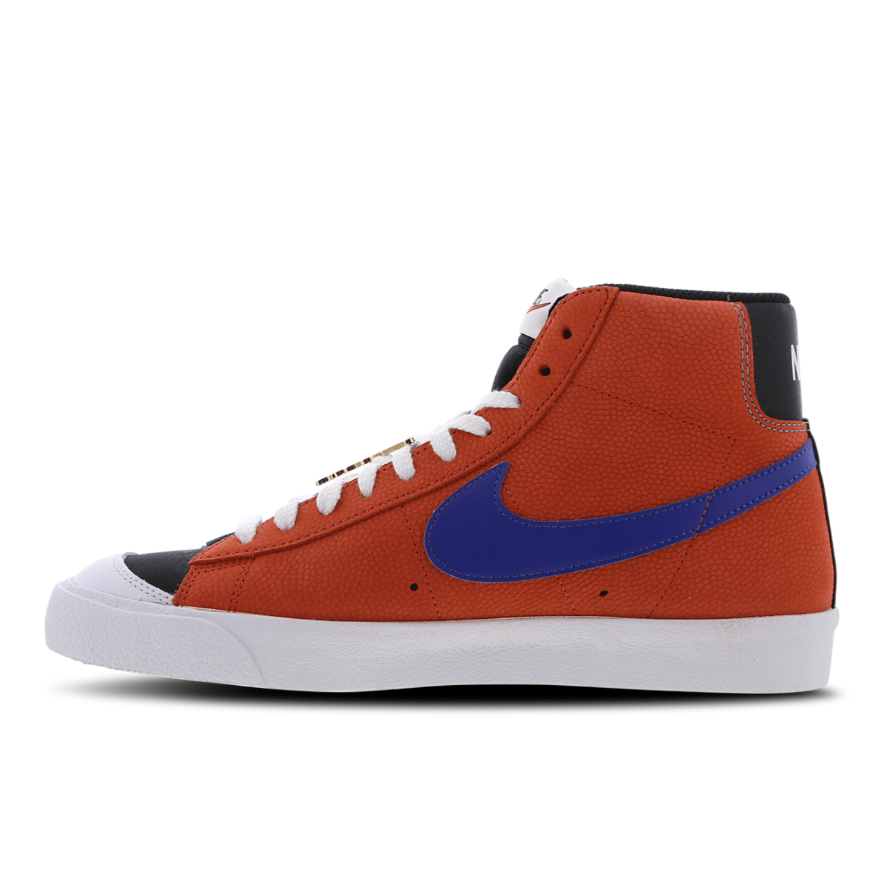 Nike Blazer Mid Image 4 of 7. Tap to open photo gallery.