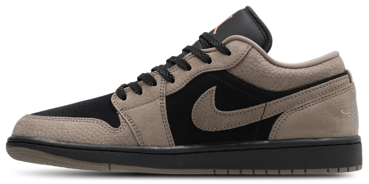 Jordan Air Jordan 1 Low Image 4 of 7. Tap to open photo gallery.
