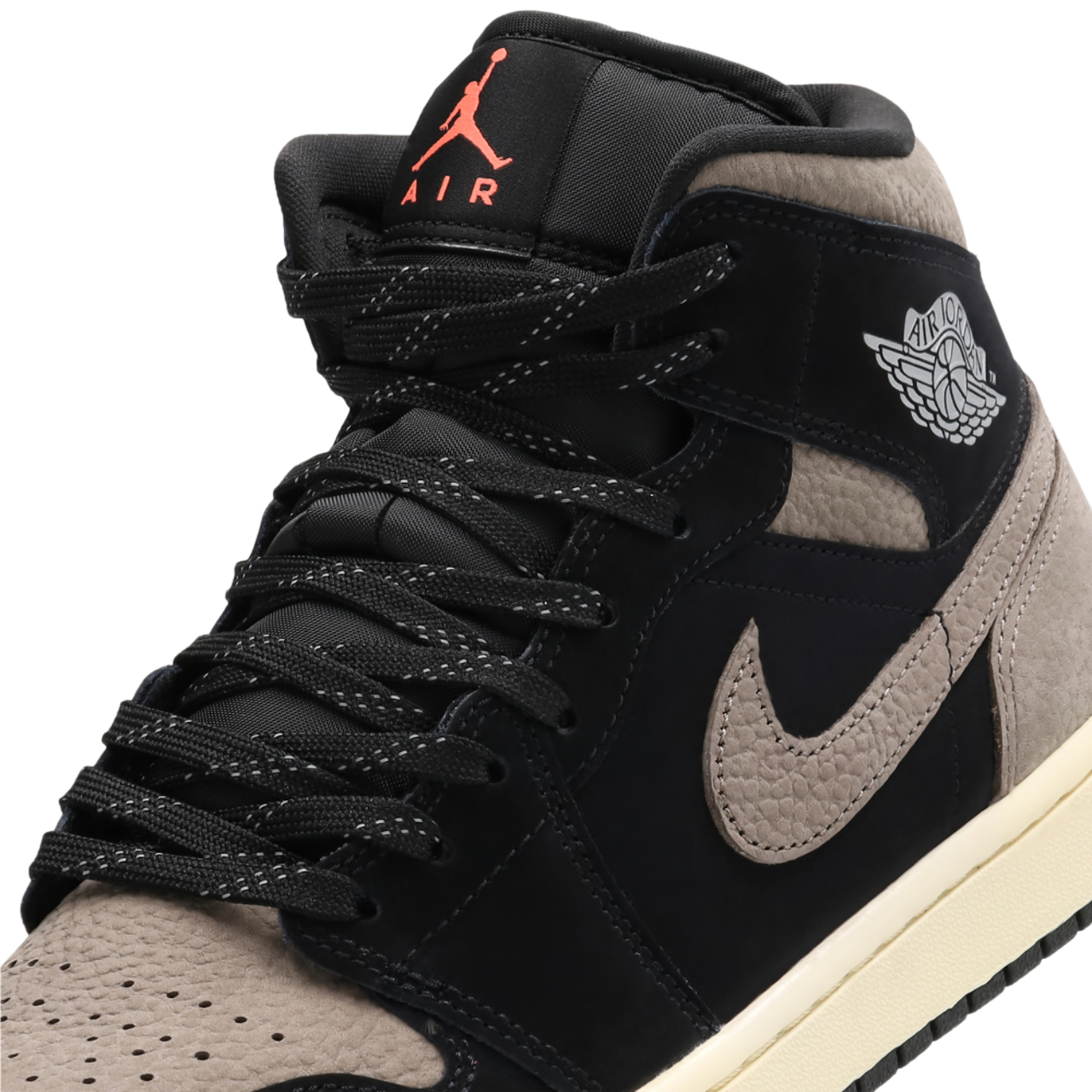 Jordan AJ1 Mid Bild 7 von 7. Antippen, um die Fotogalerie zu öffnen.
