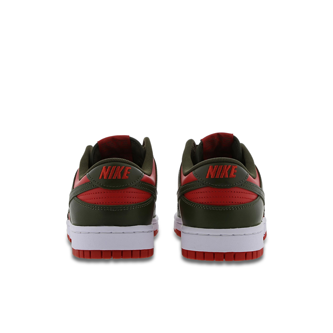 Nike Dunk Low Image 3 of 7. Tap to open photo gallery.