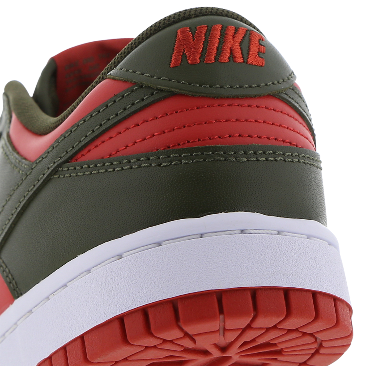 Nike Dunk Low Image 7 of 7. Tap to open photo gallery.