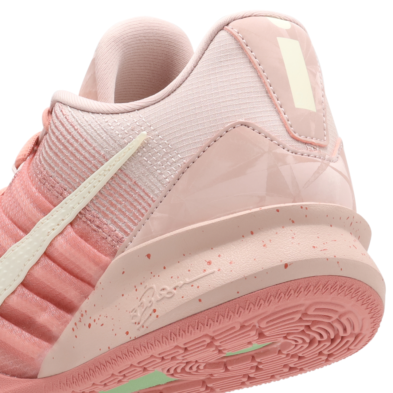 Nike Sabrina 3 Image 7 of 7. Tap to open photo gallery.