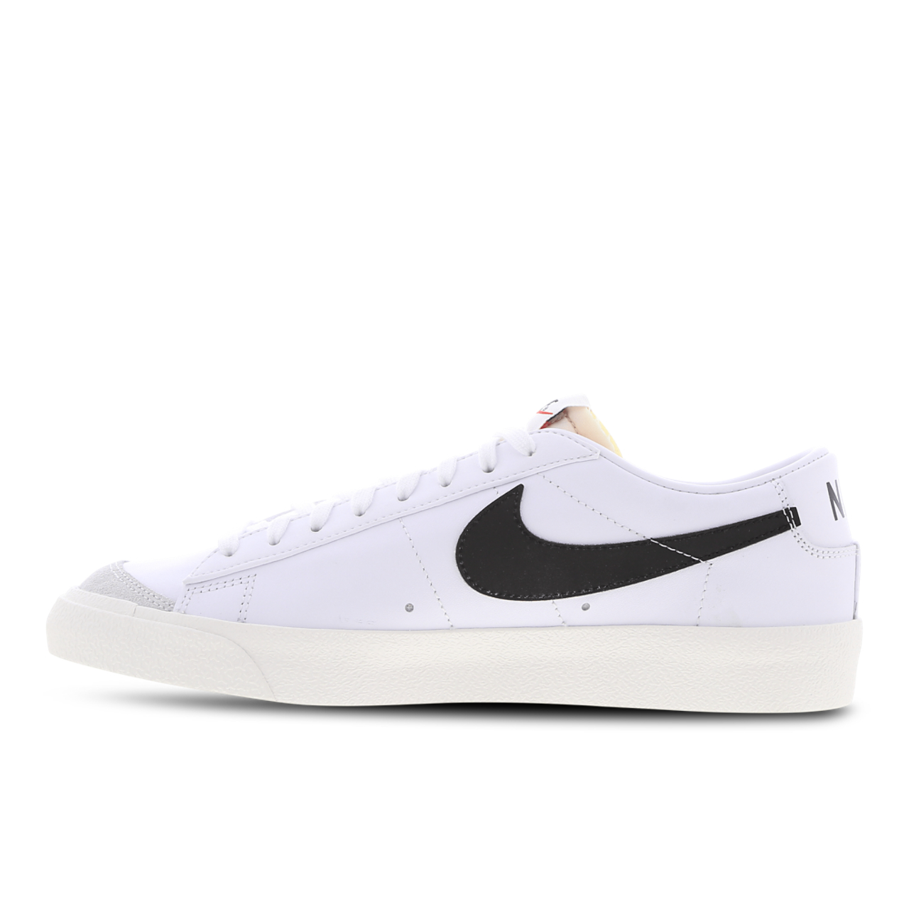 Nike Blazer Low Image 4 of 7. Tap to open photo gallery.