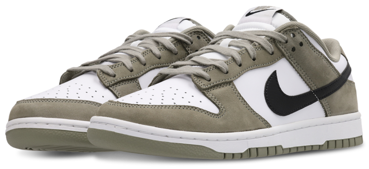 Nike Dunk Low Image 2 of 7. Tap to open photo gallery.
