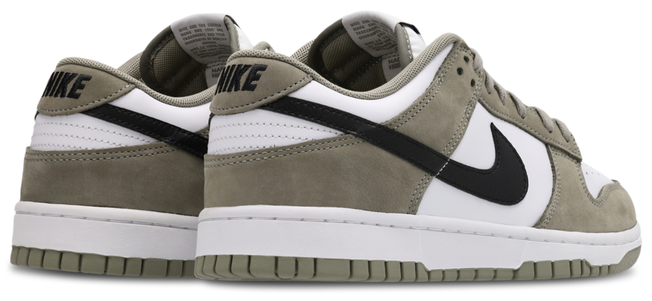 Nike Dunk Low Image 3 of 7. Tap to open photo gallery.