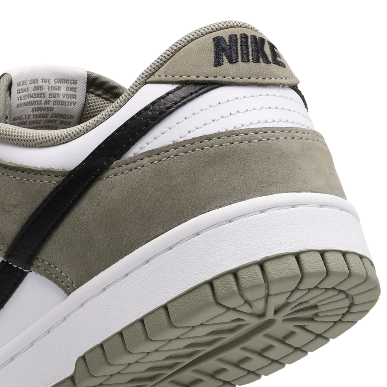 Nike Dunk Low Image 7 of 7. Tap to open photo gallery.