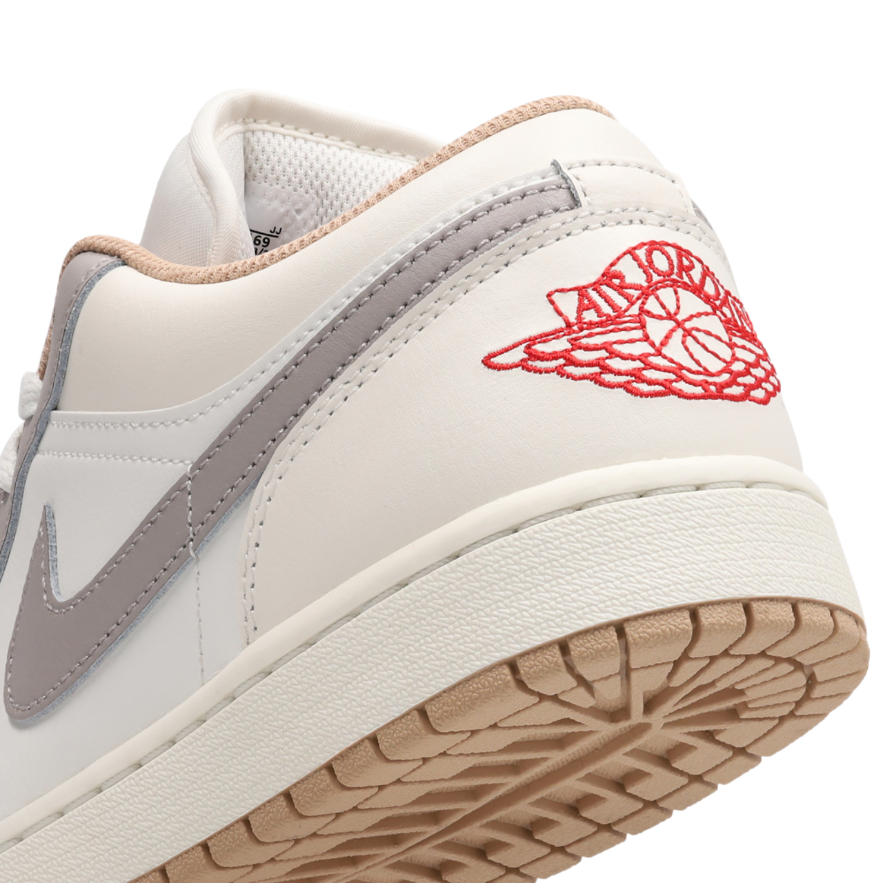 Jordan Air Jordan 1 Low Bild 7 von 7. Antippen, um die Fotogalerie zu öffnen.