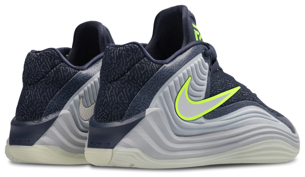 Nike Zoom Freak 7 Image 3 of 7. Tap to open photo gallery.