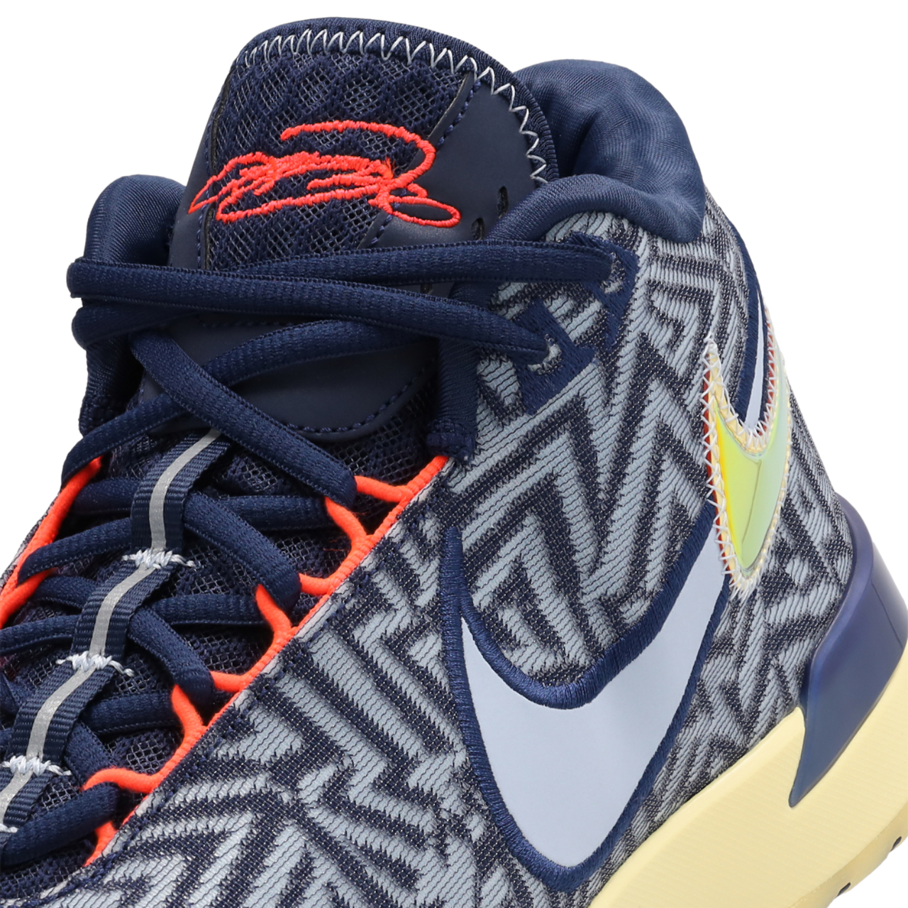 Nike Lebron Nxxt Gen Bild 8 von 8. Antippen, um die Fotogalerie zu öffnen.