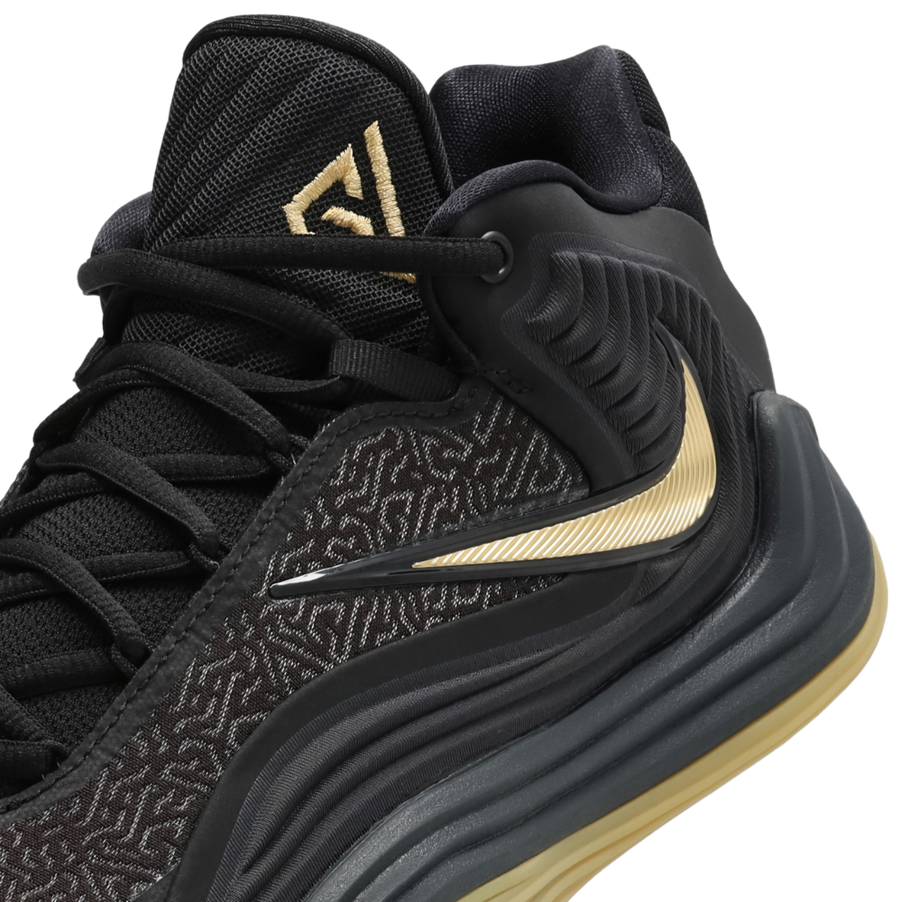 Nike Zoom Freak 7 Image 8 of 8. Tap to open photo gallery.