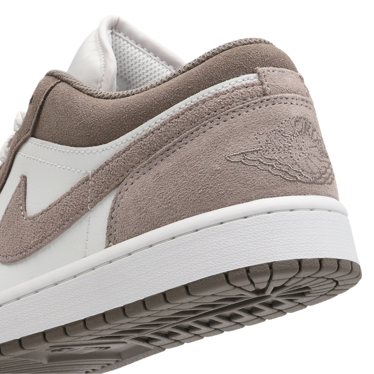 Jordan Air Jordan 1 Low Image 7 sur 7. Appuyez pour ouvrir la galerie de photos.