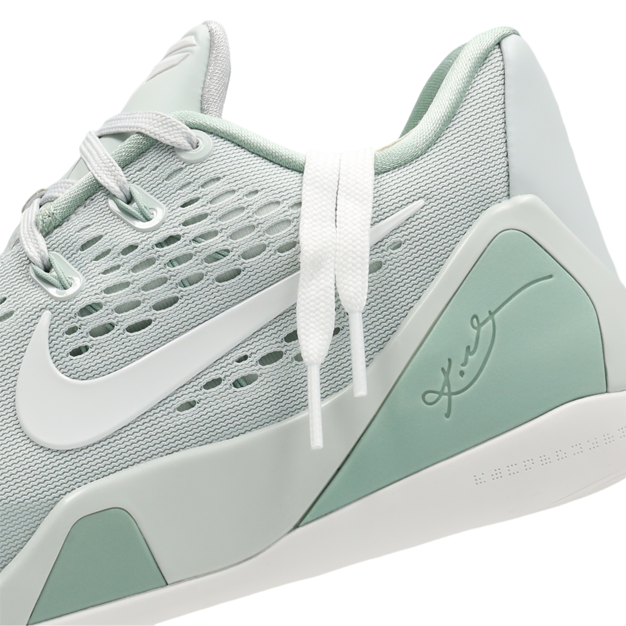 Nike Kobe 9 Protro Image 8 of 8. Tap to open photo gallery.