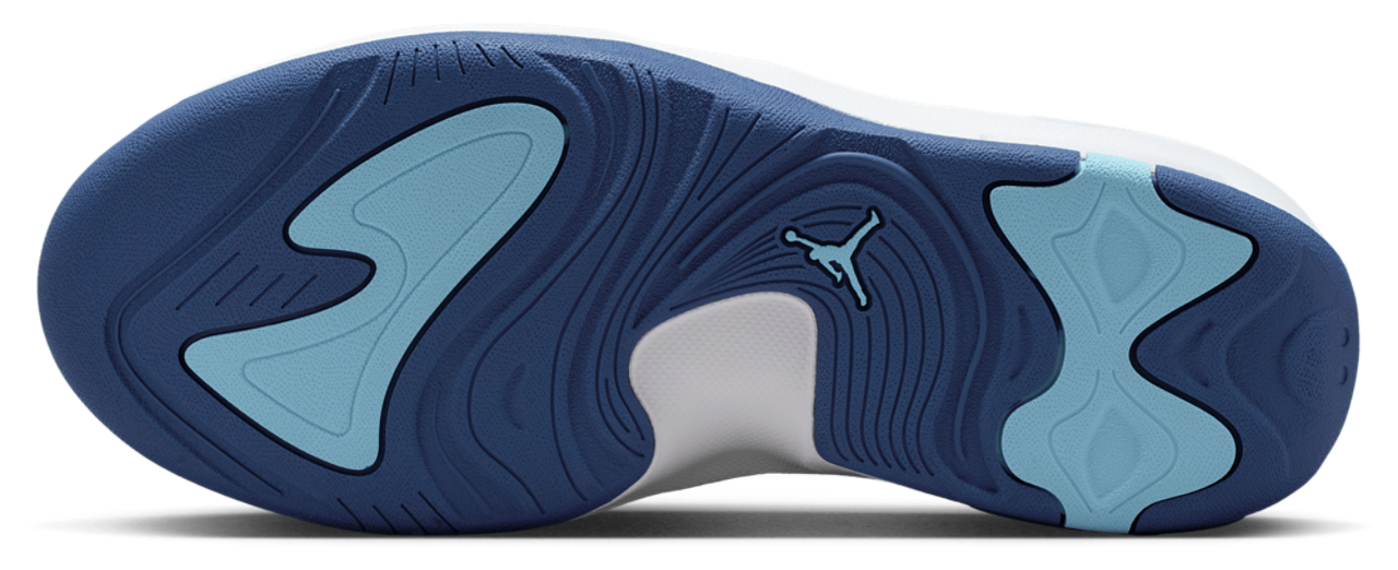 Jordan Max Aura 7 Image 5 of 6. Tap to open photo gallery.