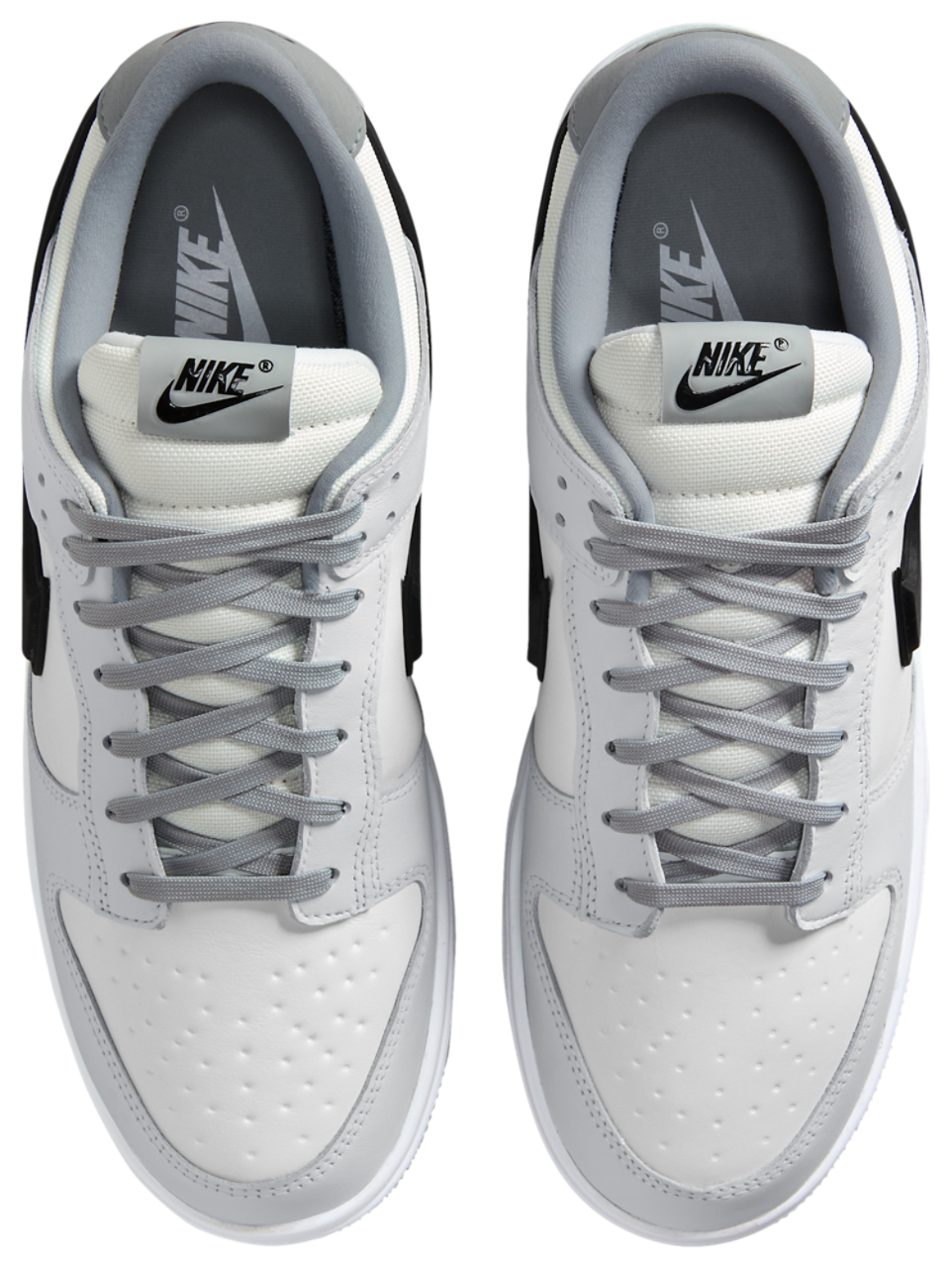 Nike Dunk Low Gore-tex Image 4 of 6. Tap to open photo gallery.