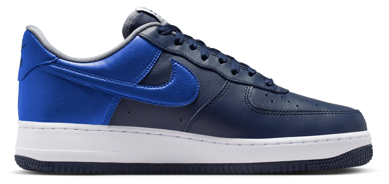 Nike Air Force 1 '07 Lv8 Immagine 1 di 6. Tocca per aprire la galleria fotografica.