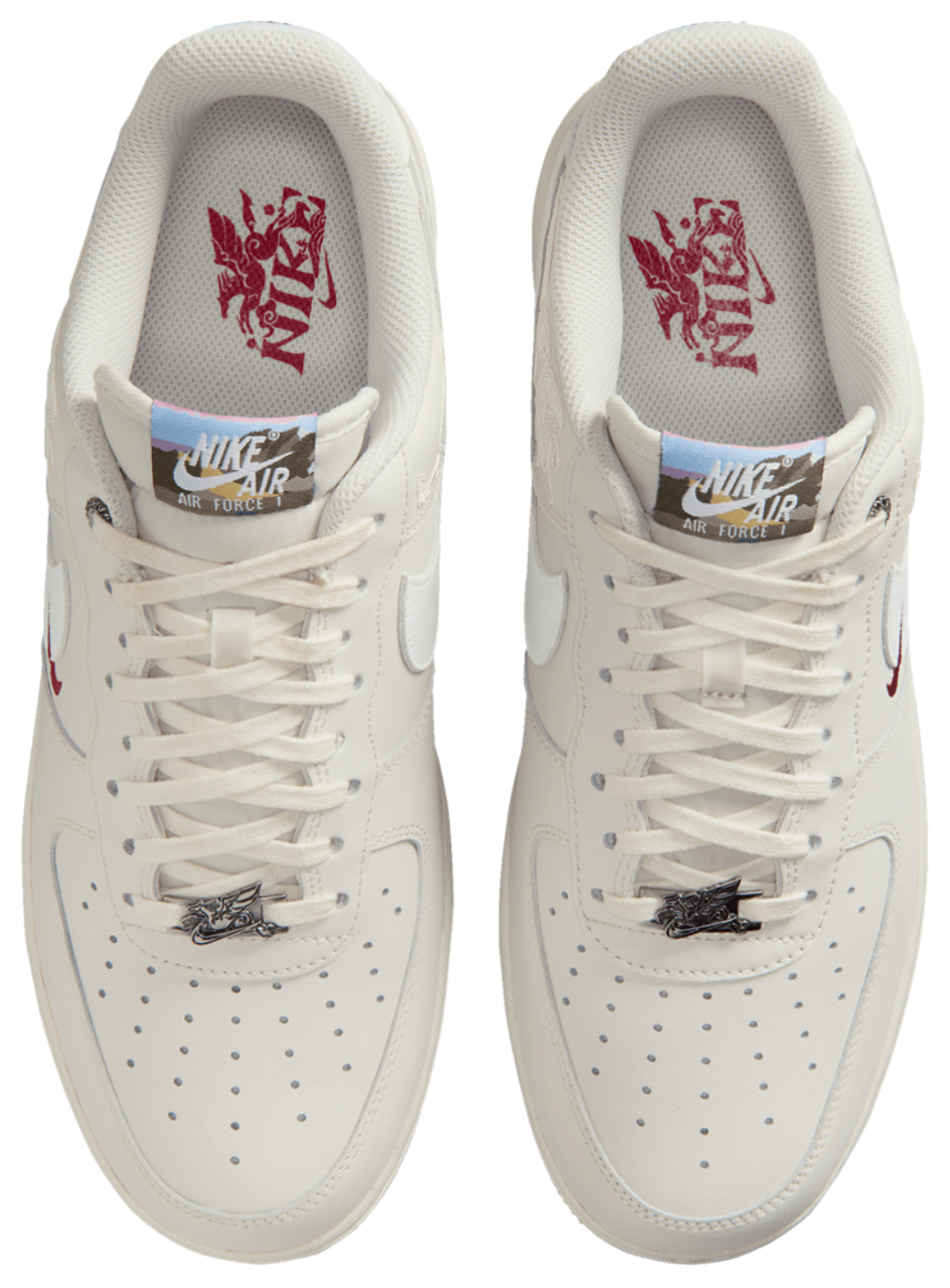 Nike Air Force 1 '07 Image 4 of 6. Tap to open photo gallery.