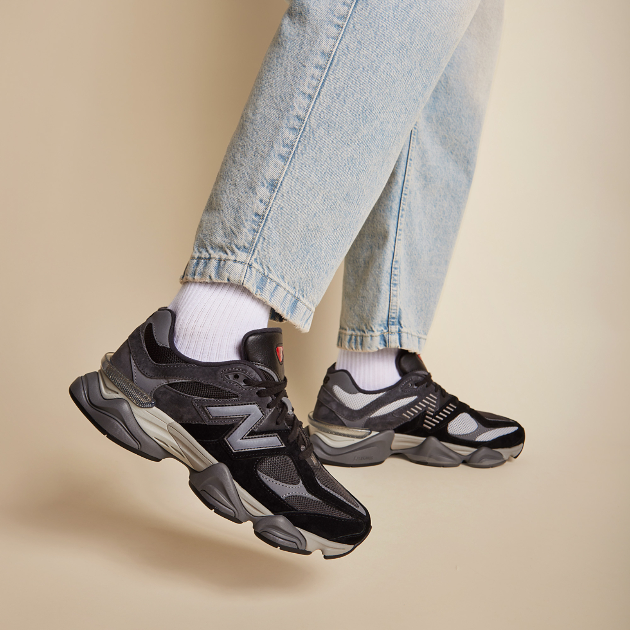 New Balance 9060 Afbeelding 3 van 9. Tik om de fotogalerij te openen..