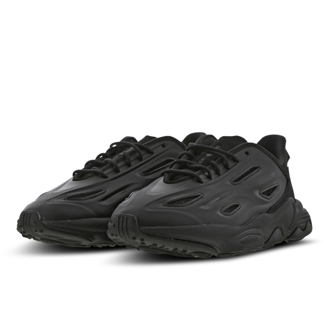 adidas Ozweego Celox Imagen 2 de 6. Toque para abrir la galería de fotos.