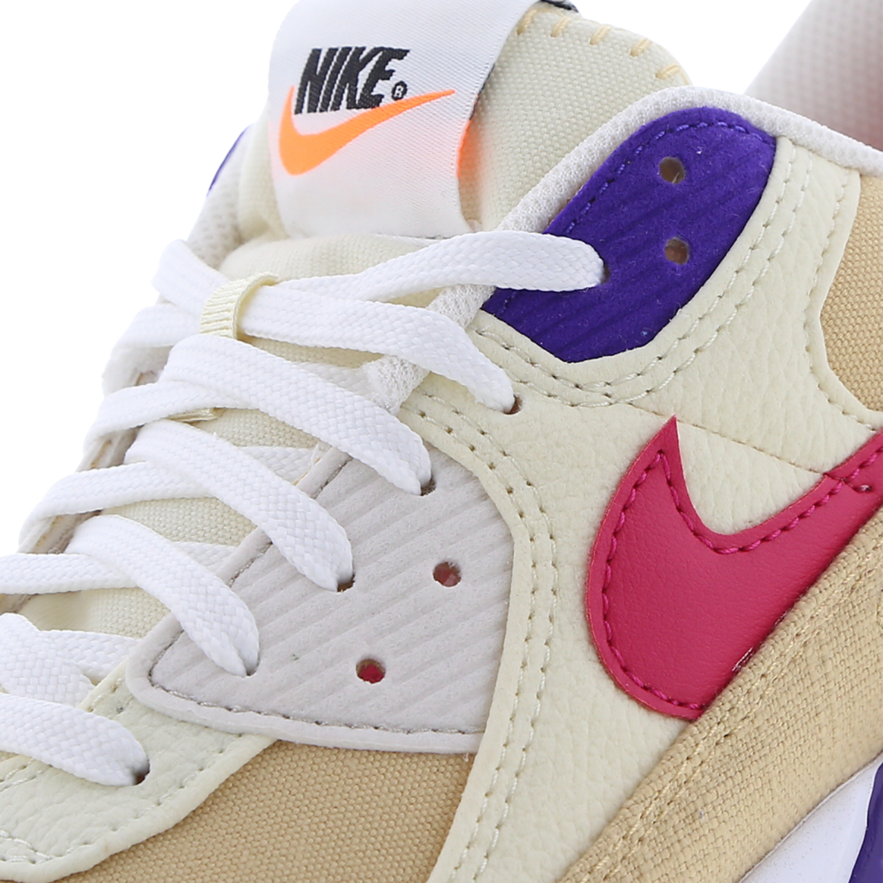Nike Air Max 90 Essential Air Sprung Image 7 of 7. Tap to open photo gallery.