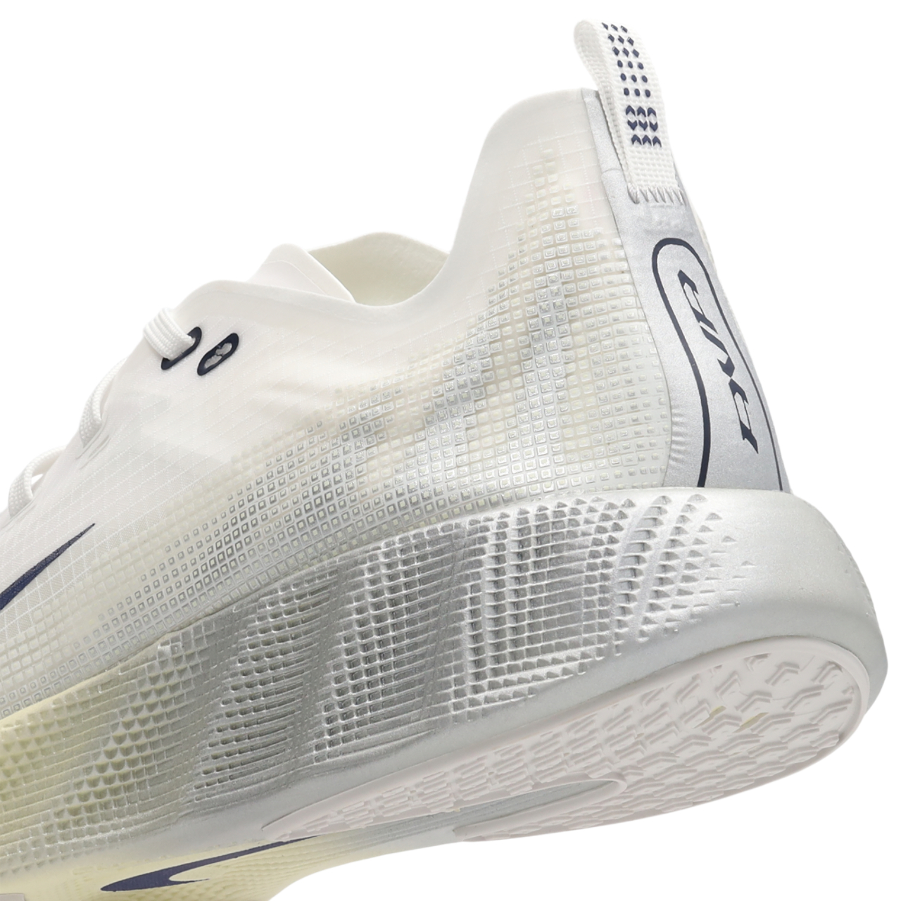 Nike Ava X Bild 7 von 8. Antippen, um die Fotogalerie zu öffnen.