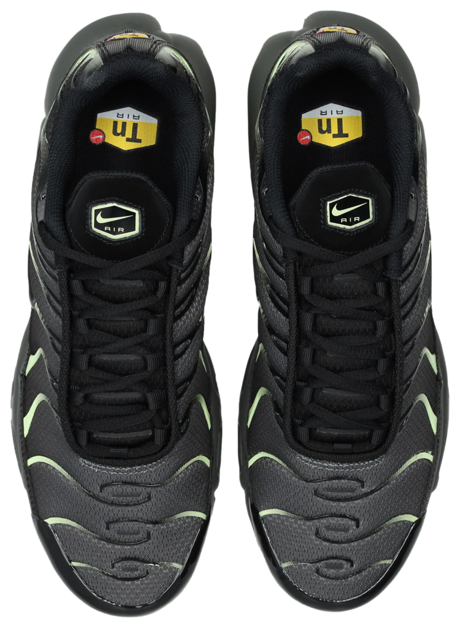 Nike Air Max Tuned 1 Image 5 of 7. Tap to open photo gallery.