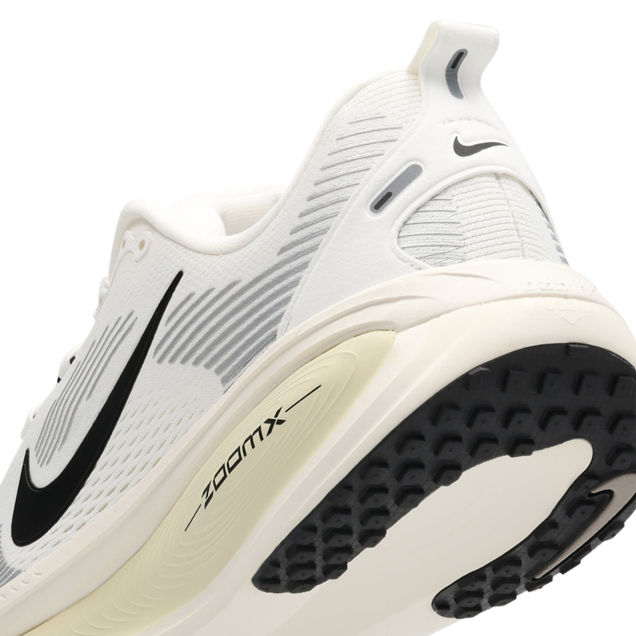 Nike Zoom Vomero 18 Immagine 8 di 8. Tocca per aprire la galleria fotografica.