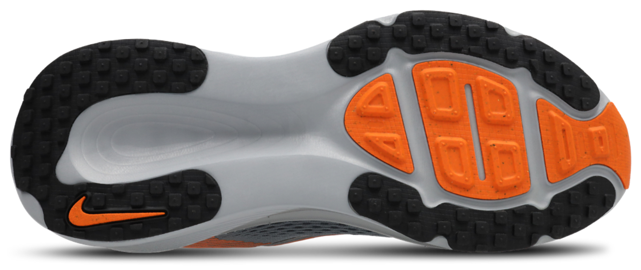 Nike Zoom Vomero 18 Image 6 sur 7. Appuyez pour ouvrir la galerie de photos.