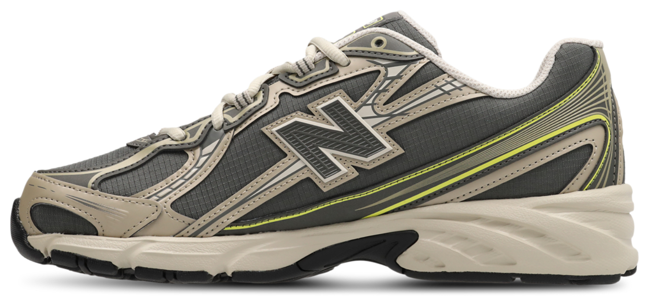New Balance 740 Image 4 of 7. Tap to open photo gallery.