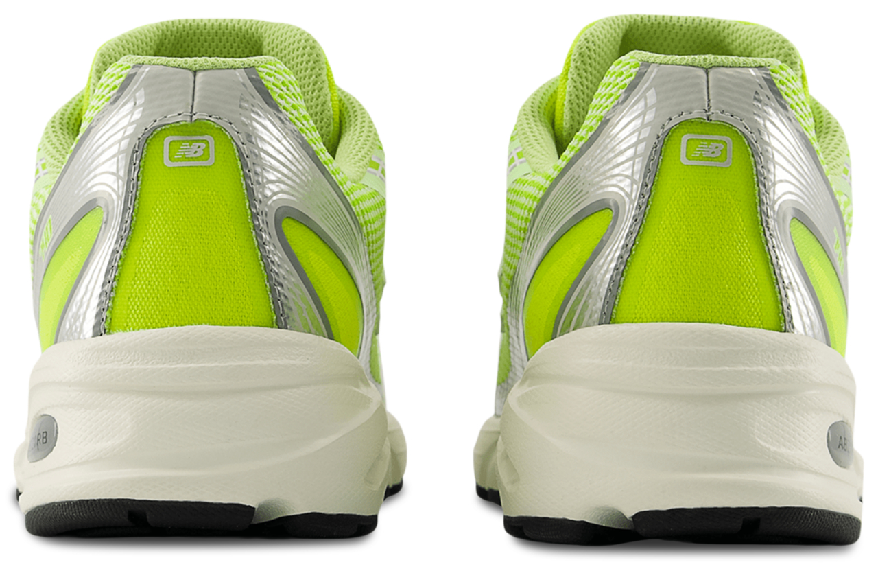New Balance 740 Afbeelding 4 van 6. Tik om de fotogalerij te openen..