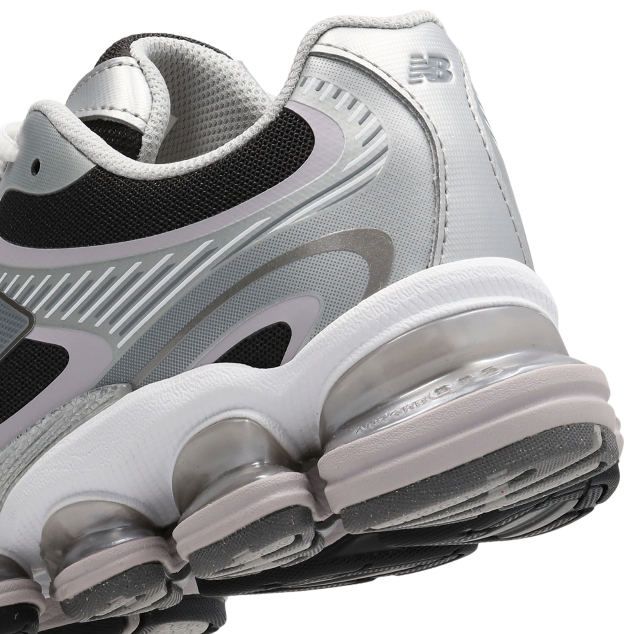 New Balance Abzorb 2000 Image 8 sur 8. Appuyez pour ouvrir la galerie de photos.