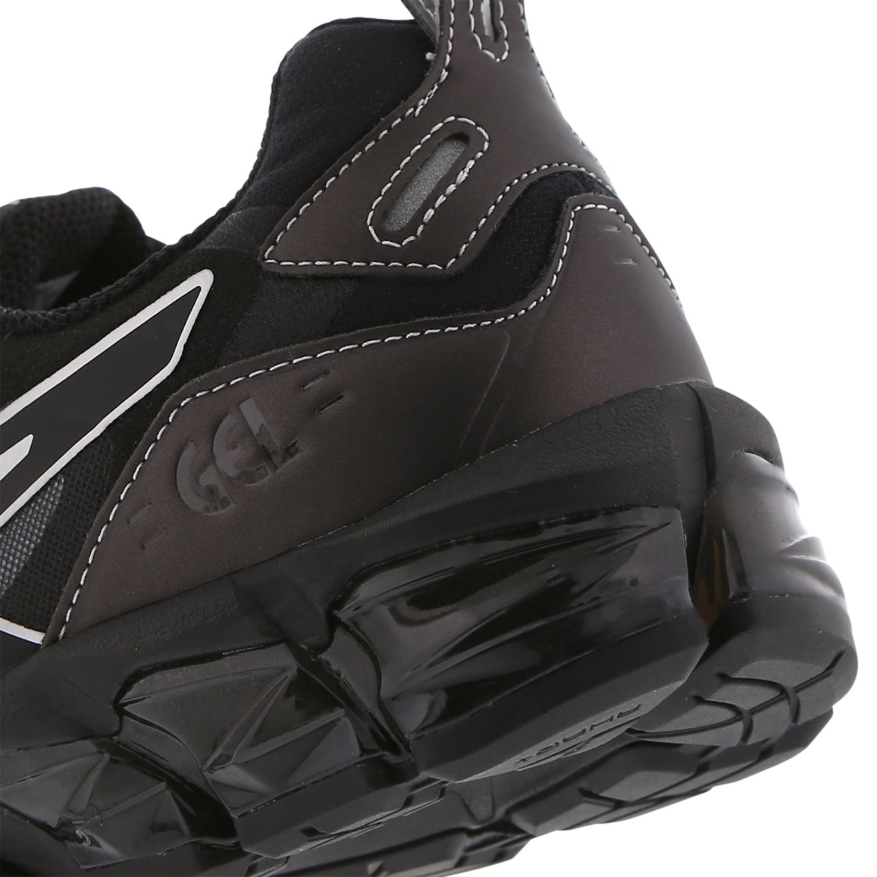 Asics GEL-QUANTUM 180 VI Image 7 of 7. Tap to open photo gallery.