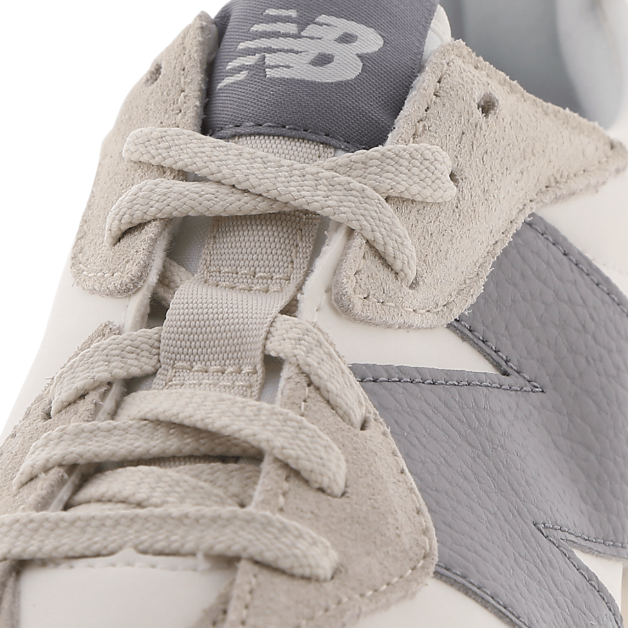 New Balance 327 Image 7 sur 7. Appuyez pour ouvrir la galerie de photos.