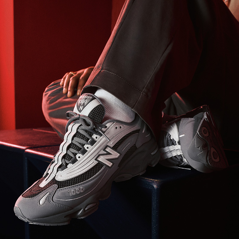 New Balance 1000 Bild 3 von 8. Antippen, um die Fotogalerie zu öffnen.