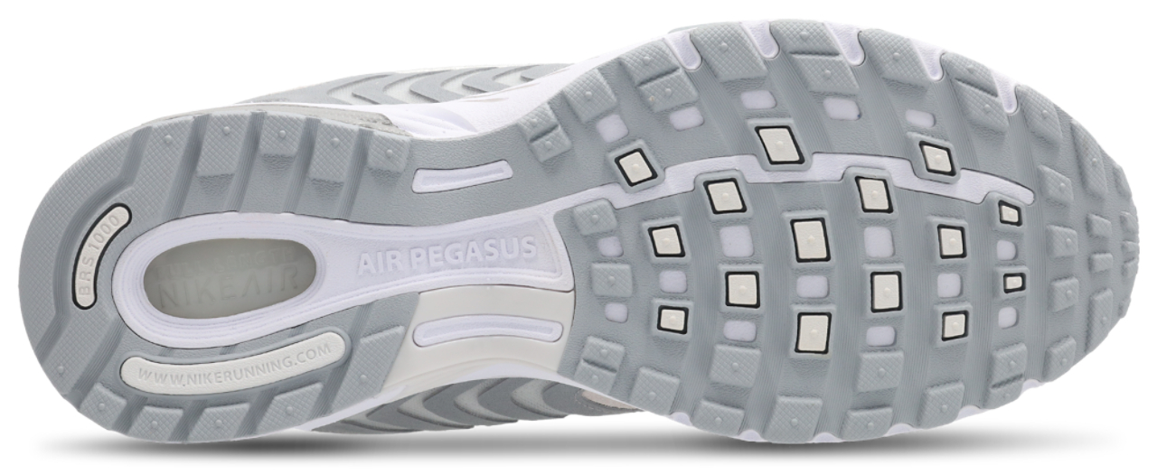 Nike Pegasus 2005 Bild 6 von 7. Antippen, um die Fotogalerie zu öffnen.