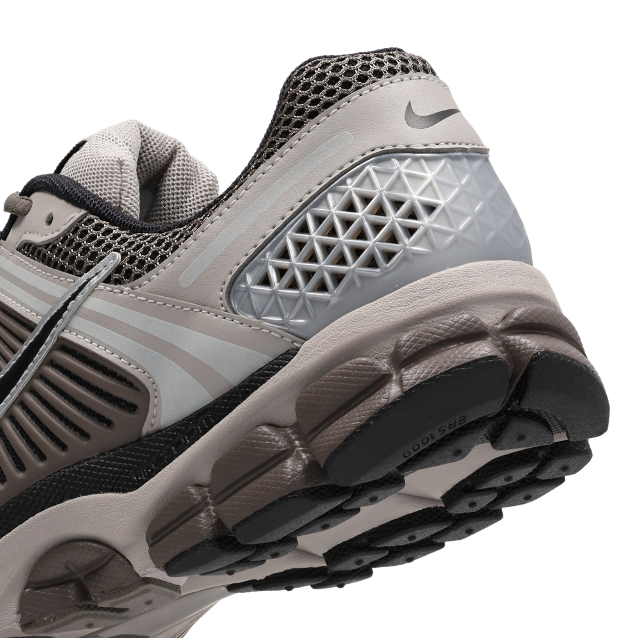 Nike Zoom Vomero 5 Afbeelding 7 van 7. Tik om de fotogalerij te openen..